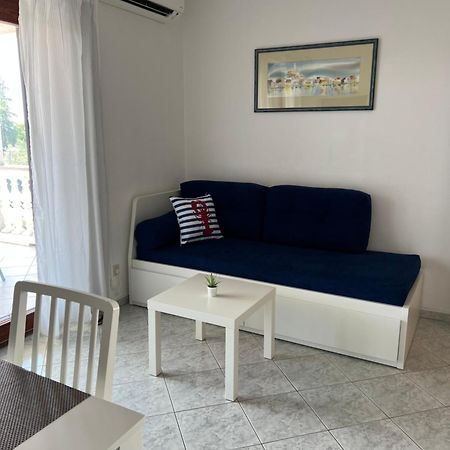 Nada And Family Apartment โรวินสโก เซโล ภายนอก รูปภาพ