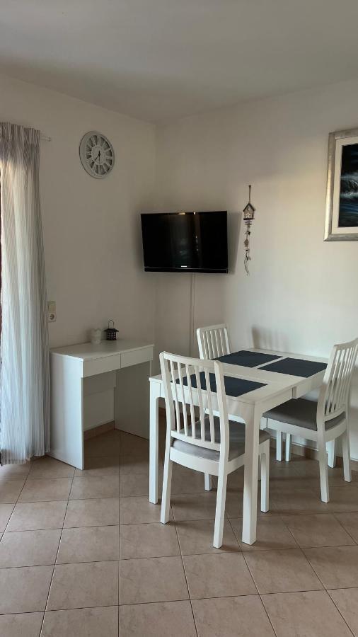Nada And Family Apartment โรวินสโก เซโล ภายนอก รูปภาพ